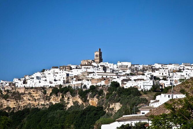Private Tour to Arcos de la frontera, El Bosque and Ubrique from Cadiz - FAQs