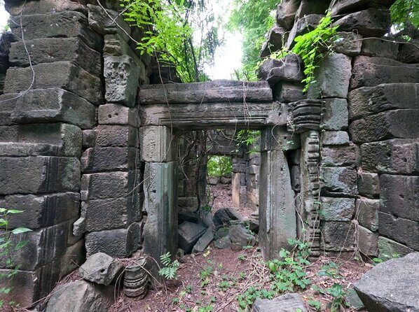 Private Tour to Banteay Chhmar Temple - Discovering Banteay Chhmar: An Offbeat Cambodian Adventure