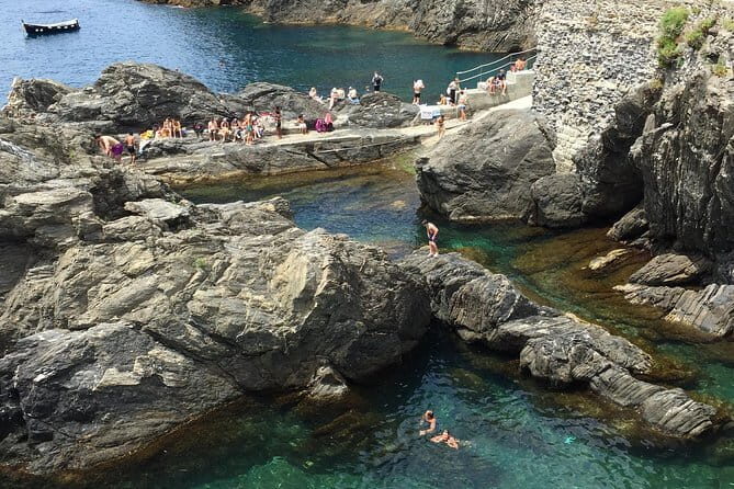 Private Tour to Cinque Terre in English, Español and Purtuguês - Exploring the Details of the Cinque Terre Private Tour