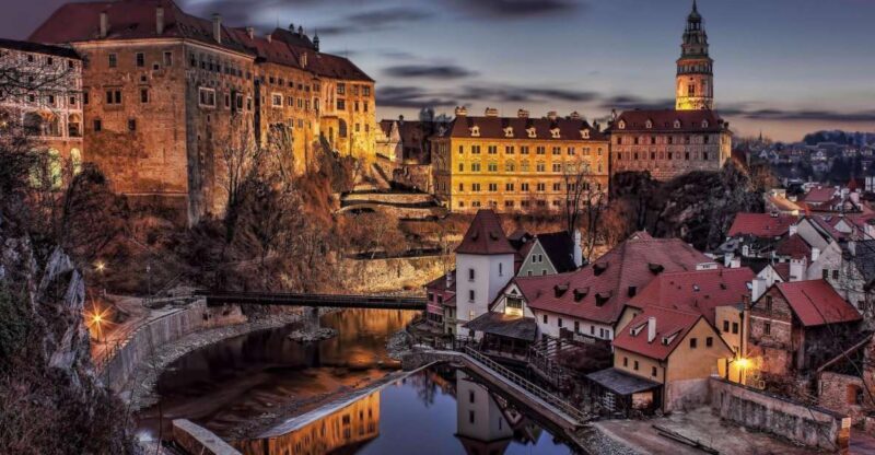 Private Tour to eský Krumlov - A Day Trip from Prague - Exploring the Charm of Český Krumlov