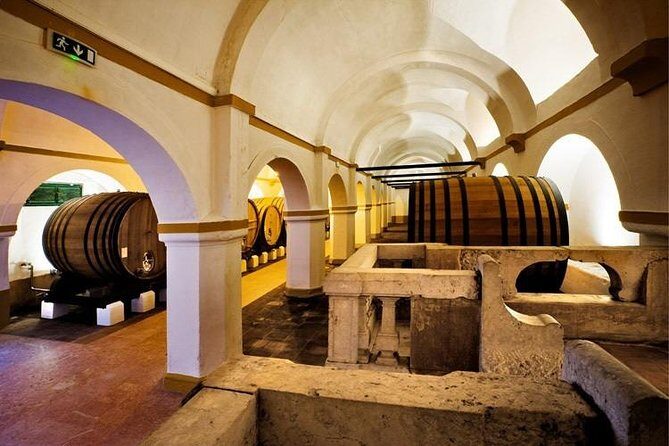 Private tour to Evora with optional wine tasting in the cartucha - Value and Practicalities