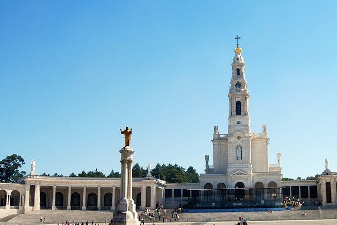 Private Tour to Fatima, Nazaré and Óbidos - Frequently Asked Questions