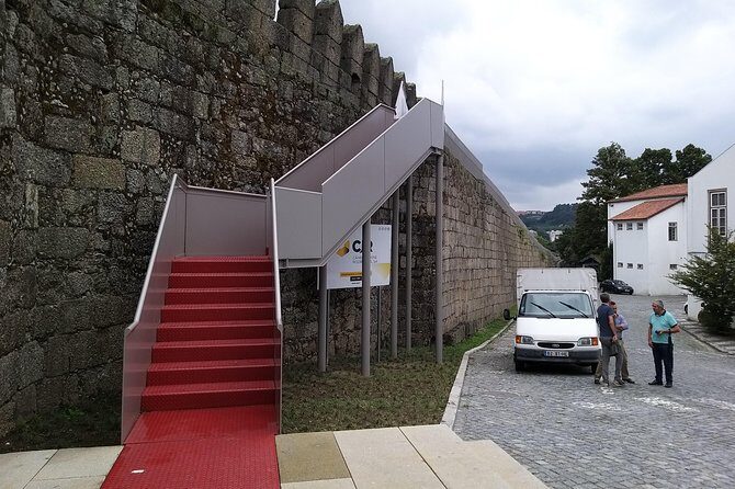 Private Tour to Guimarães and Braga, two incredible cities - A Detailed Look at the Tour Experience