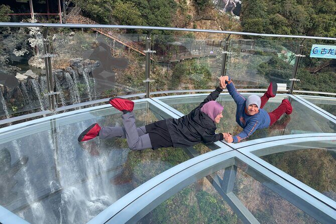 Private Tour to Gulong Canyon and Jinlong Cave from Guangzhou - Key Points