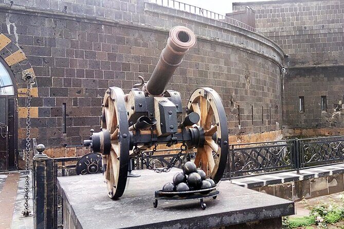 Private tour to Gyumri, Dzitoghtsyan Museum, Black Fortress - Exploring Gyumri: What You Can Expect