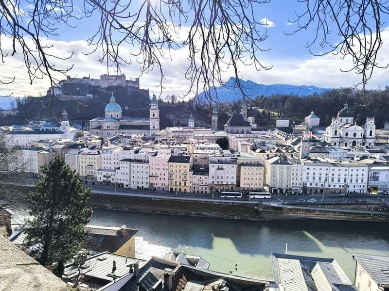 Private Tour to Hallstatt & Salzburg  Comfort and Elegance - Key Points