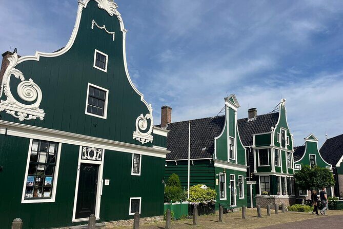 Private Tour to Holland, Zaanse Schans, Volendam, and Marken - The Experience Begins: Pickup and Comfort