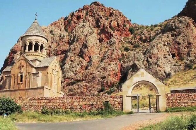 Private tour to Khor Virap, Areni, Noravank, Birds' cave (Areni 1), Jermuk - Who is This Tour Best For?