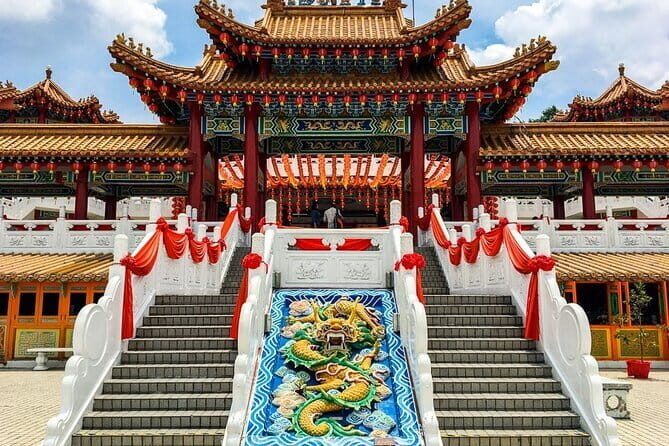 Private Tour to Kuala Lumpur and Exploring Batu Caves Selangor - Key Points