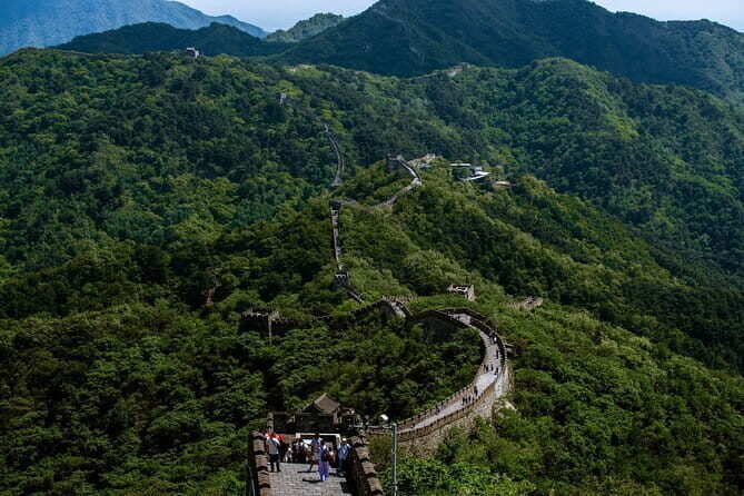 Private Tour to Mutianyu or Jinshanling Great Wall with Options - Exploring the Great Wall: A Private Tour to Mutianyu or Jinshanling