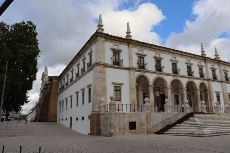 Private Tour to Nazaré & Alcobaça, giant waves and monastery - What Makes This Tour Special?