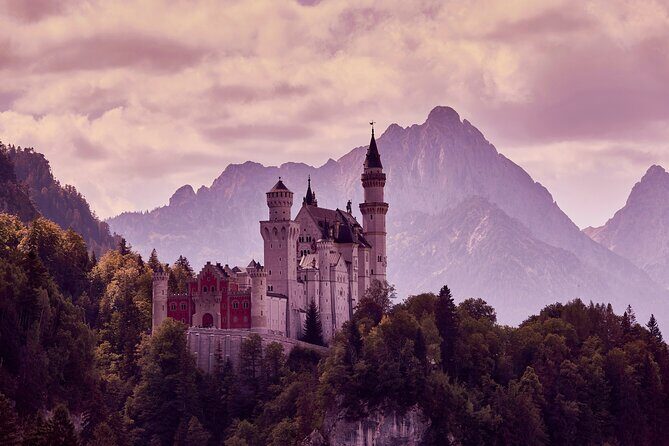Private Tour to Neuschwanstein, Linderhof, Ettal and Oberammergau - Key Points