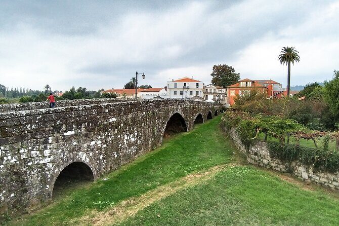 Private tour to Ponte de Lima, Vinho Verde region - Exploring the Charm of Ponte de Lima and the Vinho Verde Region: A Private Day Trip from Porto