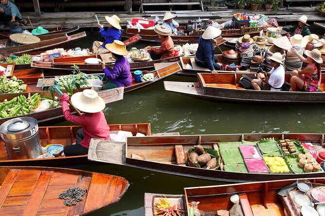 Private Tour to Railway Market and Damnoen Saduak Floating Market - An In-Depth Look at the Tour Experience