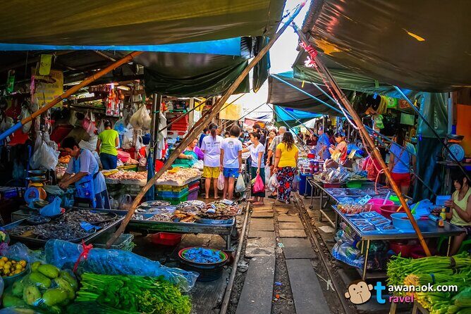 Private Tour to Railway Market and Damnoen Saduak Floating Market - FAQ