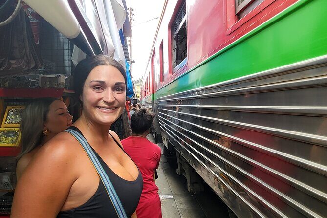 Private Tour to Railway Market Floating Market and Ayutthaya - FAQ