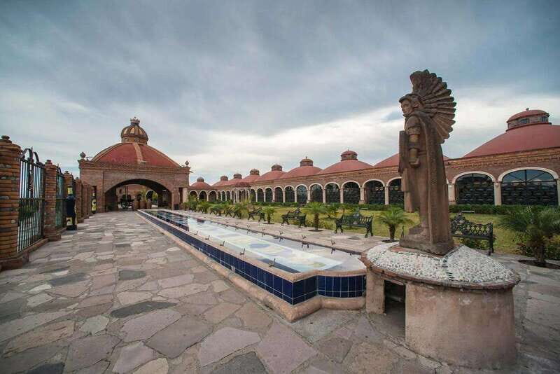 Private Tour to Tequilera Corralejo and Piramides Zone - Who Should Consider This Tour?
