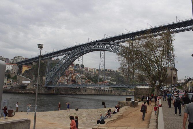Private tour to the city of Porto c/proof of Porto wine - Who Should Consider This Tour?