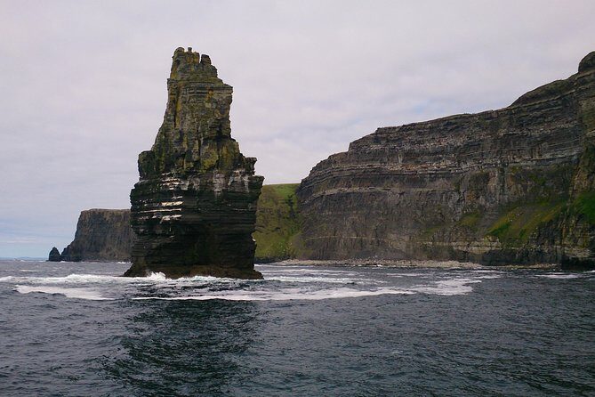 Private tour to the Cliffs of Moher guided in Spanish - The Value for Your Money