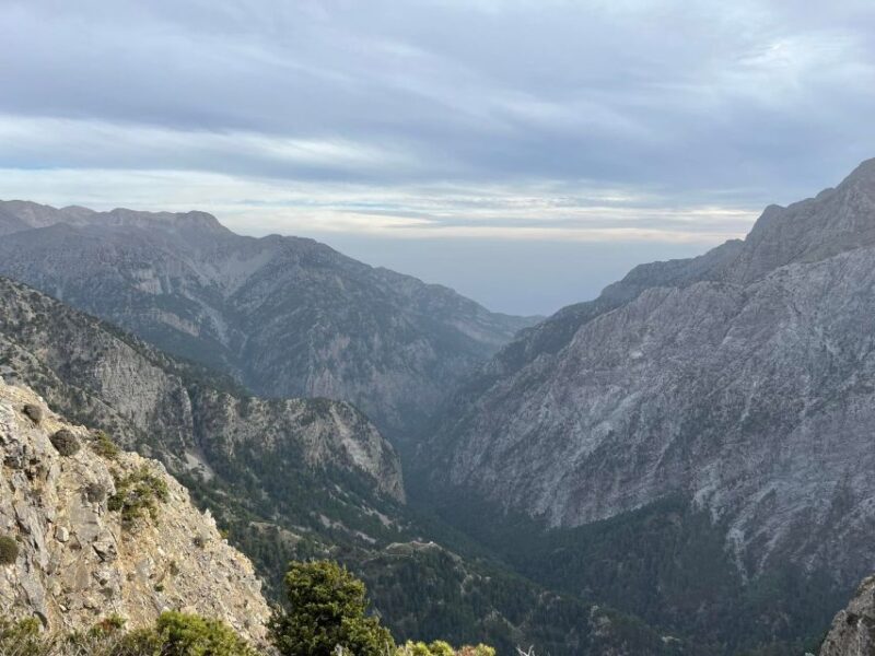 Private Tour to The White Mountains & Samaria from Above - Authentic Experiences and Practical Considerations