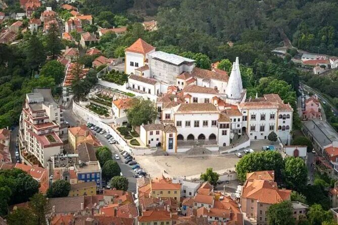 Private Tour to Visit the Monuments in Sintra 5 Hours - The Sum Up