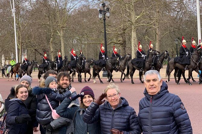 Private Tour: Traditional Black Cab Tour of London's Hidden Treasures - An In-Depth Look at the Experience