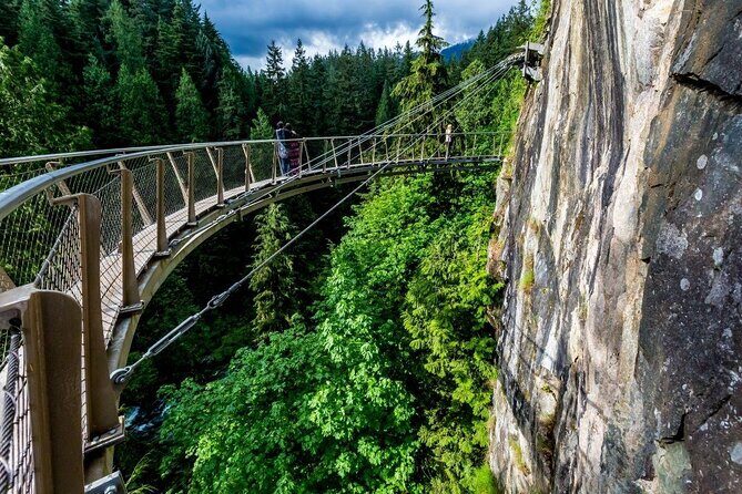 Private Tour: Vancouver Sightseeing and Capilano Suspension Bridge - A Quick Look at the Vancouver Private Sightseeing Tour with Capilano Suspension Bridge
