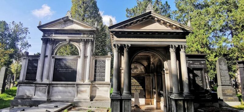 Private tour: Vienna Central Cemetery 1st gate and 2nd gate - Key Points