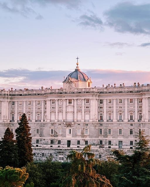 PRIVATE TOUR VIP CITY TOUR ALL OVER MADRID AND PRADO MUSEUM SKIP-THE-LINE TICKETS - FAQ
