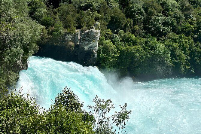 Private Tour WaiOtapu & Huka Falls & Blue springs from Auckland - The Sum Up