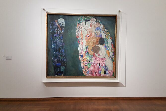 Private Tour with an Art Historian of the Leopold Museum: Gustav Klimt, Egon Schiele and Viennese Art Nouveau - Authenticity and Engagement in the Experience