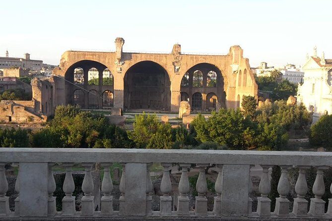 PRIVATE TOUR, with archaeologist: Colosseum, Palatine Hill, Roman Forum. - Exploring Rome’s Heart with Olga Cagno