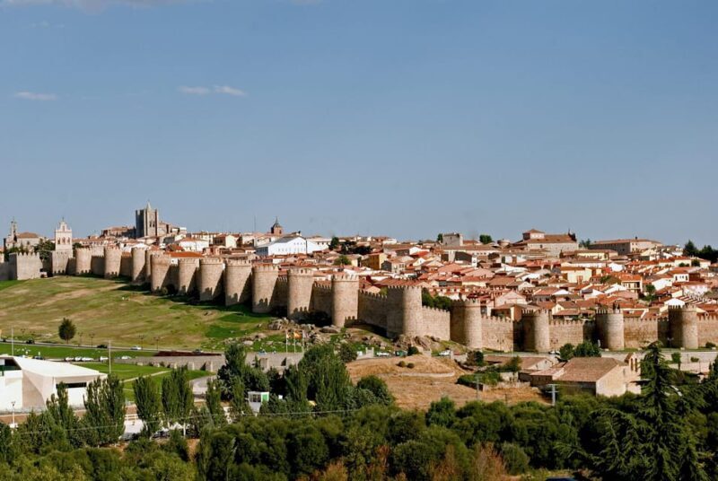 Private tour with driver from Madrid through Avila and Segovia with entrance tickets - Exploring the Rich Heritage of Avila and Segovia