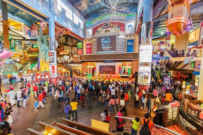 Private Tour with Local Host : Genting Highlands Day Tour enroute Batu Caves - Frequently Asked Questions