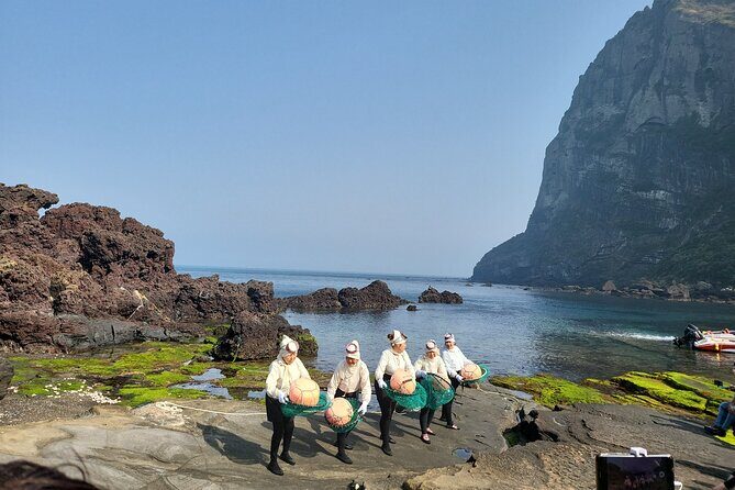 Private Tour Woman Diver Performance & stone park in Jeju Island - Exploring Jeju: An Authentic Day of Land and Sea