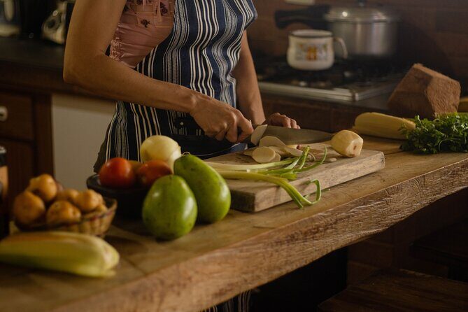 Private Traditional Colombian Cooking Class in Pereira - What to Expect During Your Cooking Experience