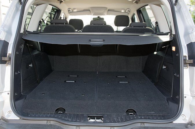 Private Tranfer from Ottawa Airport (YOW) - Who Should Consider This Service?