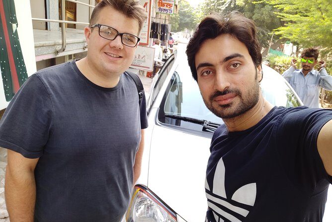 Private Transfer Agra to Jaipur with Fatehpur Sikri - FAQs