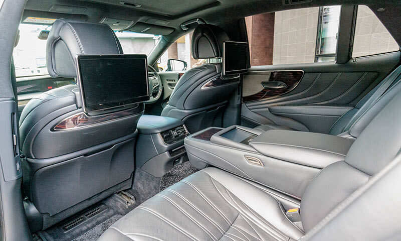Private Transfer between Okayama Airport and Okayama station - Comfort and driving are the key reasons to consider it