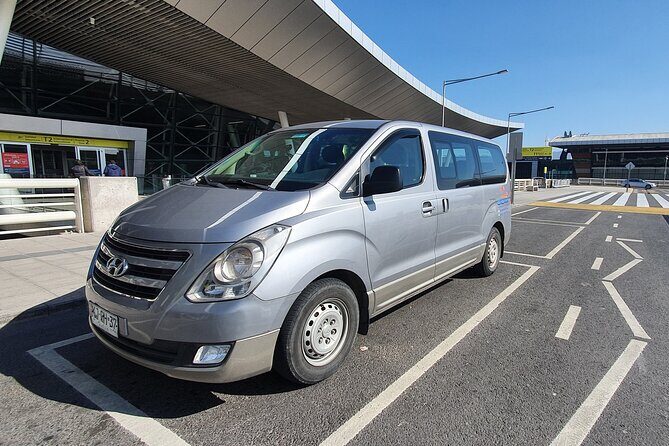 Private Transfer between Santiago and the Airport - A Detailed Look at the Santiago Airport Transfer Experience