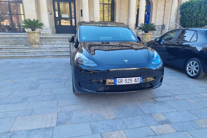 Private transfer by VAN or Electric Car to Marseille - A detailed look at this private transfer experience