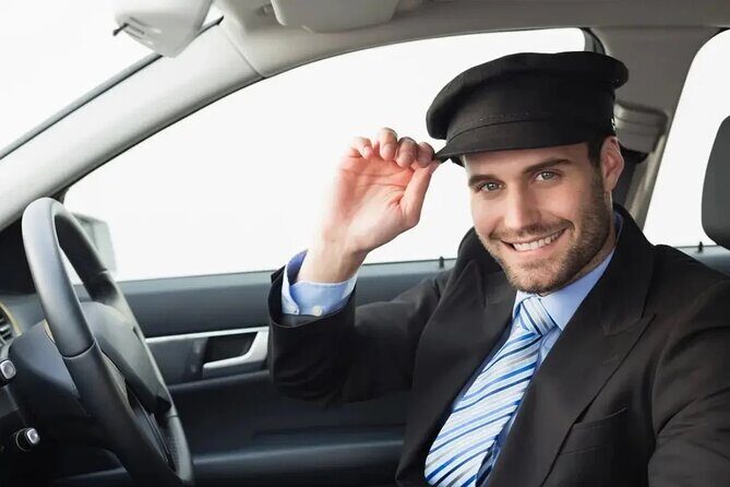 PRIVATE TRANSFER Cairns Airport  Port Douglas Minibus (6am-5pm) - Convenience and Comfort