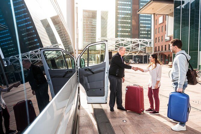 Private transfer departure from City Centre to Madrid Airport - Deep Dive into the Experience