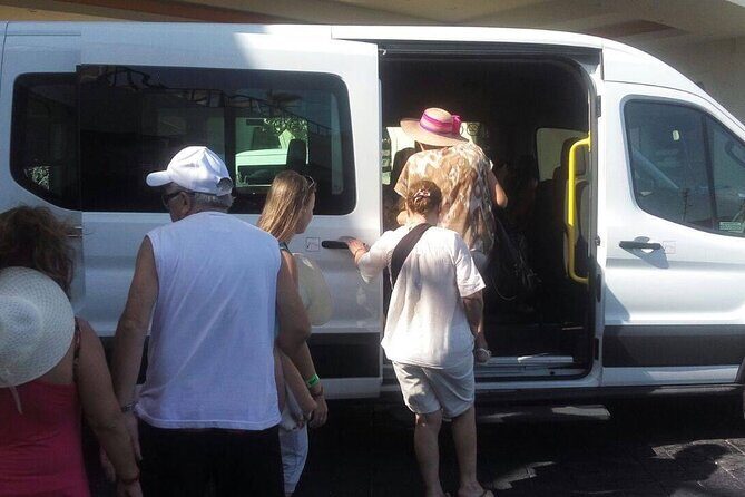 Private Transfer from 1 to 6 people Airport to Playa del Carmen - Key Points