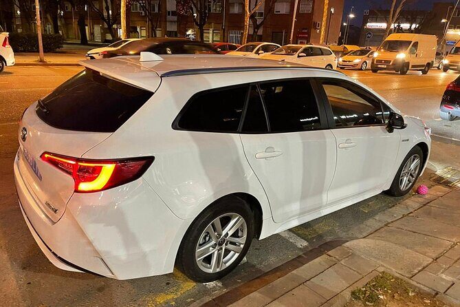 Private Transfer from Airport Reus to Lloret de Mar - Who Will Love This Service?