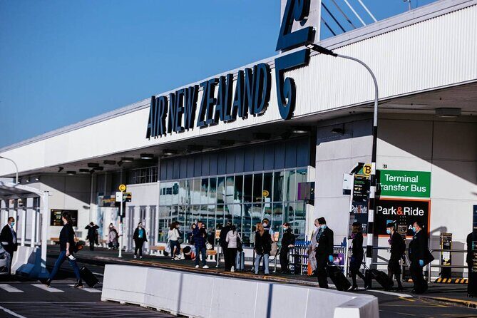 Private Transfer From Auckland Domestic Airport To Auckland City - Key Points