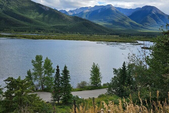 Private Transfer from Banff to Calgary or Calgary Airport - Key Points