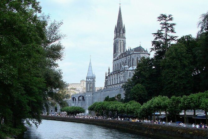 Private Transfer from Barcelona to Lourdes in France - Final Thoughts
