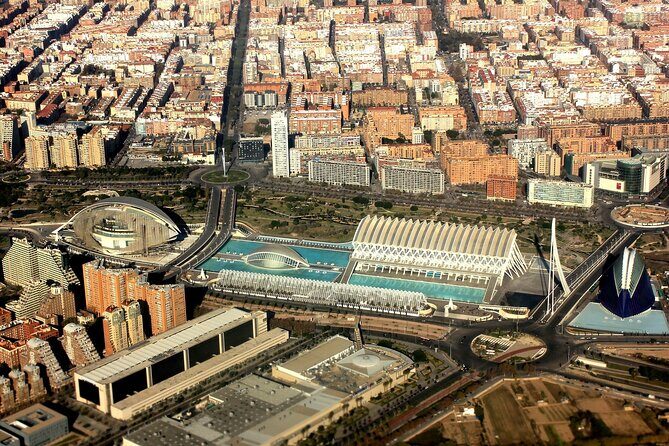 Private Transfer From Barcelona To Valencia With a 2 Hour Stop - A Closer Look at the Journey