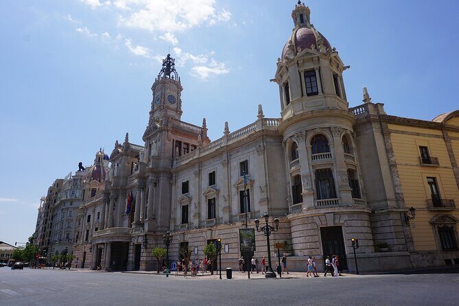 Private Transfer From Barcelona To Valencia With a 2 Hour Stop - The Value of This Tour